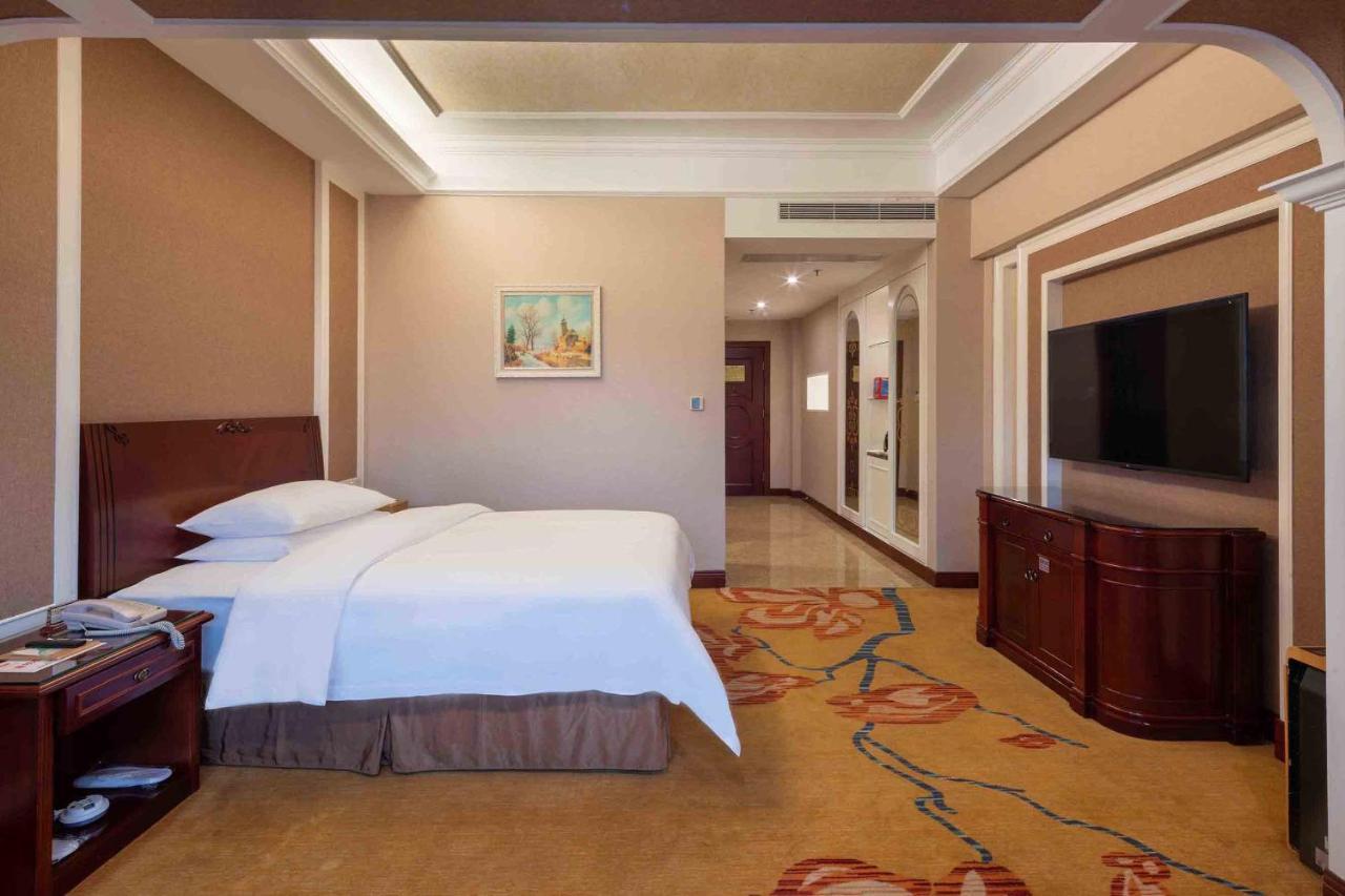 Vienna Hotel Shenzhen Songgang Liye Road Exterior foto